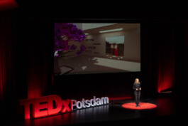 Lilli Berger Speaker at TedTalk TedxPotsdam Lilli Berger Founder of VYVYT und farvel dem ersten virutellen 3D Erinnerungsraum