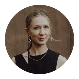 Portrait von Lilli Berger, Founder of VYVYT Innovations GmbH Lilli Berger Founder of VYVYT und farvel dem ersten virutellen 3D Erinnerungsraum